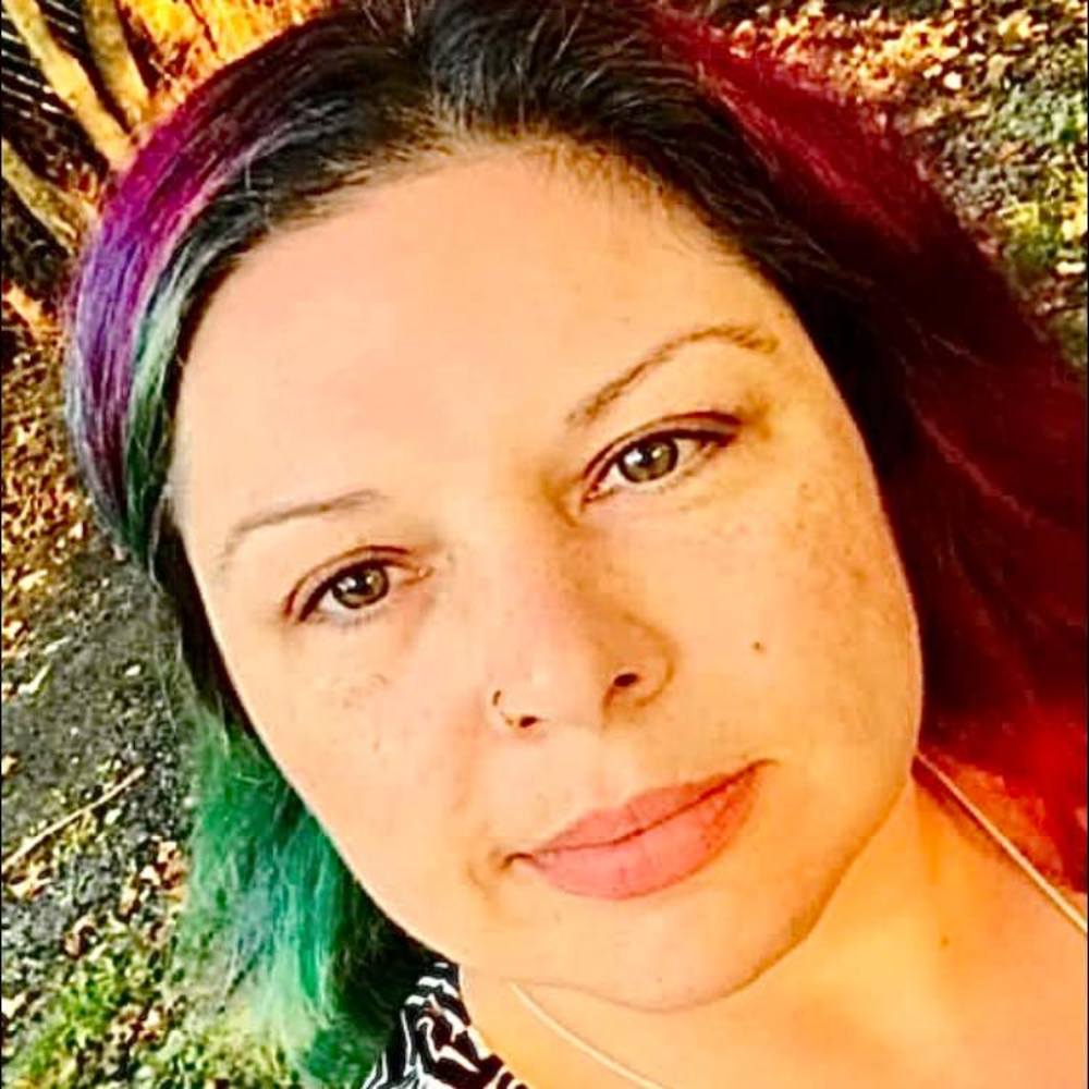 Meet your Posher, Sharon